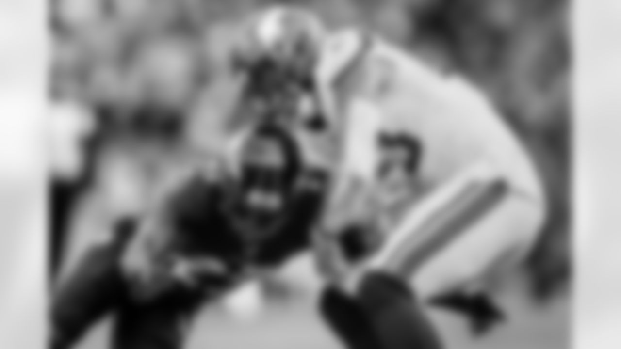 CB Tavon Young